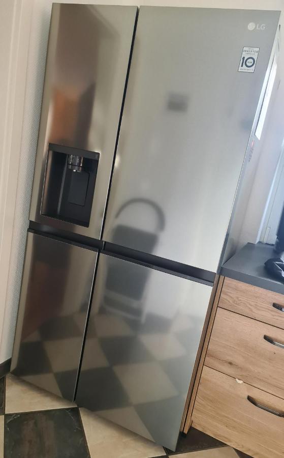 Geraeumiges Ferienhaus In Bad Salzuflen Mit Einfacher Ausstattung, Fuer Geschaeftsreisende, Gruppen Oder Familien Geeignet, 4 Schlafzimmer Екстериор снимка